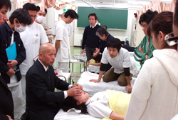 �u�����i